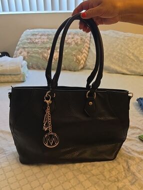 MIA K FARROW Women’s Tote Bag with Gold Charm